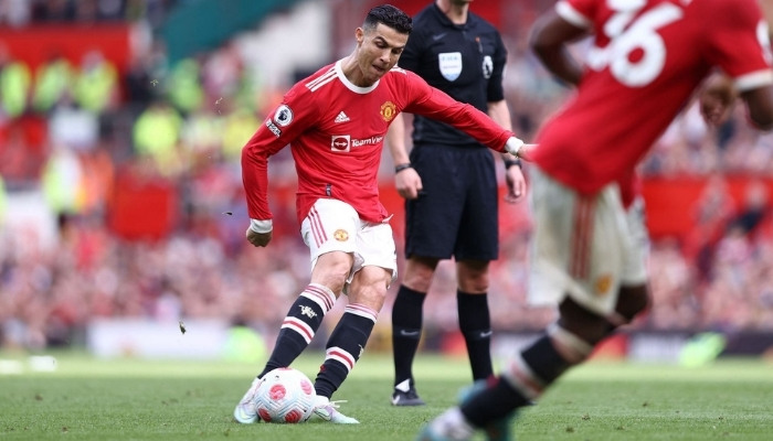 Cách rê bóng như Ronaldo