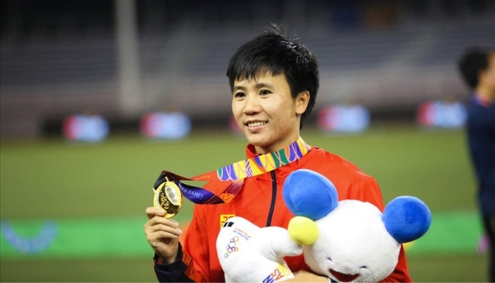 tuyết dung cầu thủ