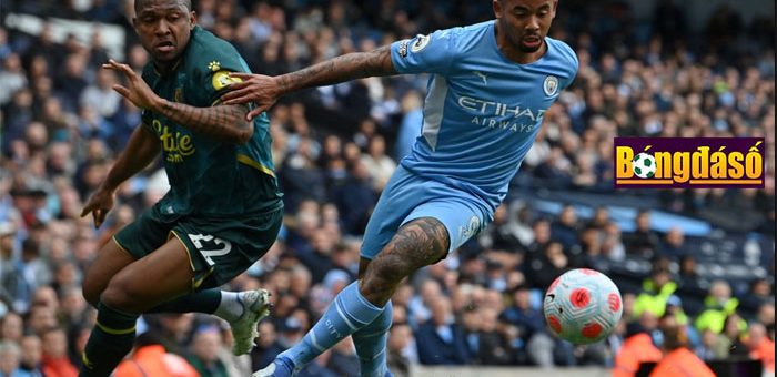 Phân biệt các mẫu tiền đạo trong bóng đá hiện đại – Vai trò của họ trên sân